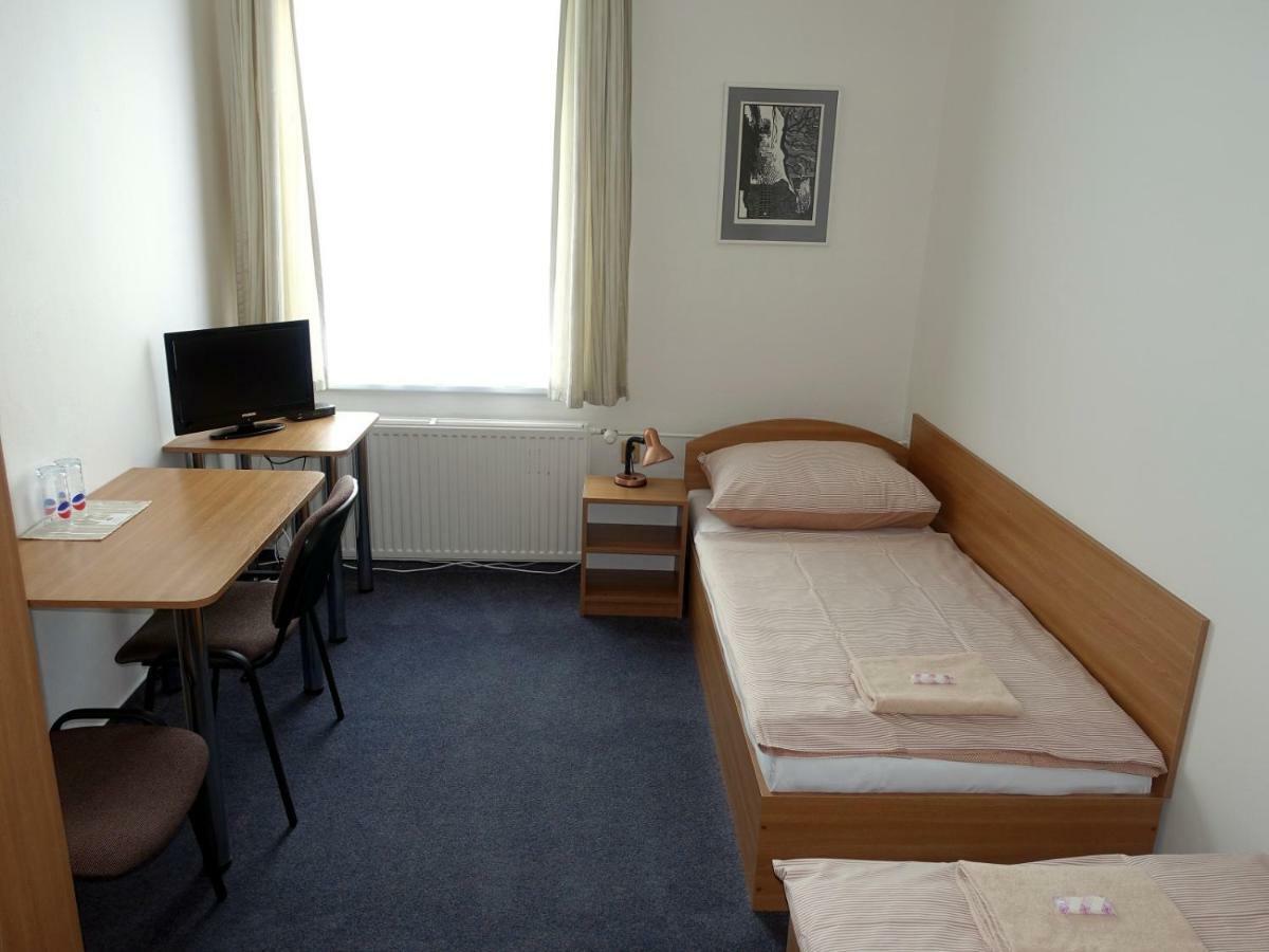 Hotel Staric Есеник Экстерьер фото